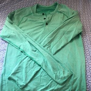 Lululemon long sleeve shirt small